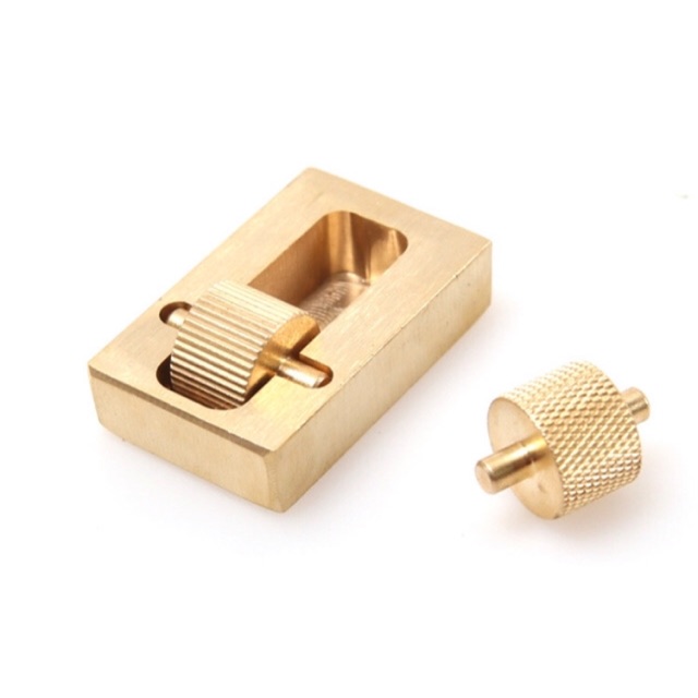 Dụng cụ sơn cạnh bằng đồng