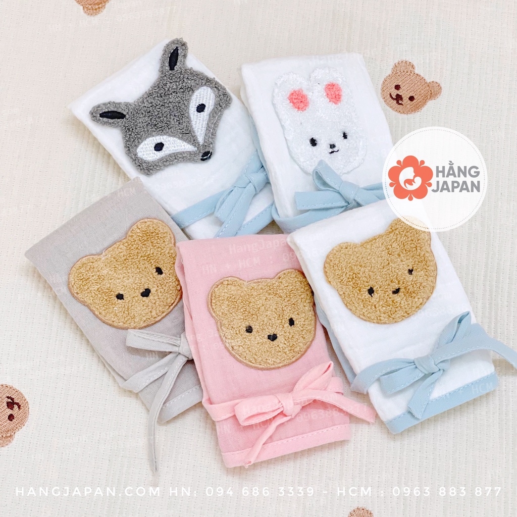 Khăn yếm vải xô sợi tre viền trắng họa tiết ngẫu nhiên siêu mềm mịn cho bé từ sơ sinh