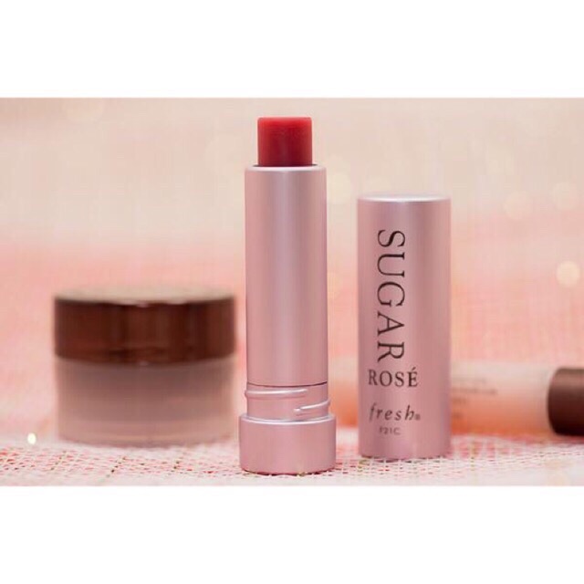 Son dưỡng môi FRESH Sugar Lip Treatment SPF 15 màu Rose