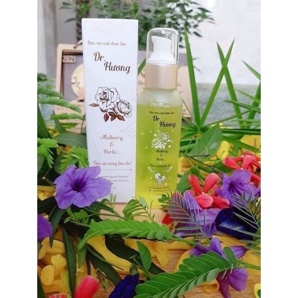 Sữa rửa mặt thảo dược Dr.Hương Thanh mộc hương