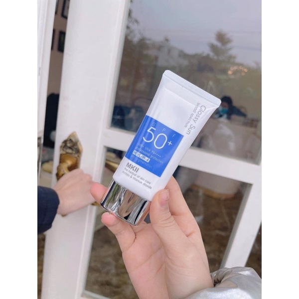 Kem chống nắng GLOSSY SUN _MKII căng bóng da lên tone nhẹ thẩm thấu mềm mịn