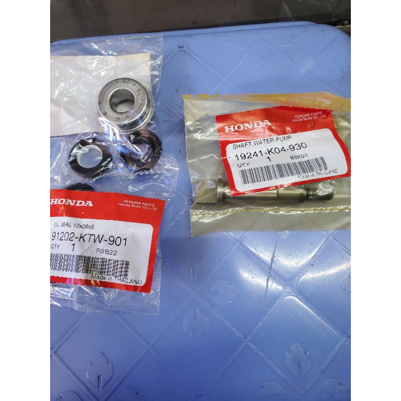 Phốt/cốt bơm nước Sh300i