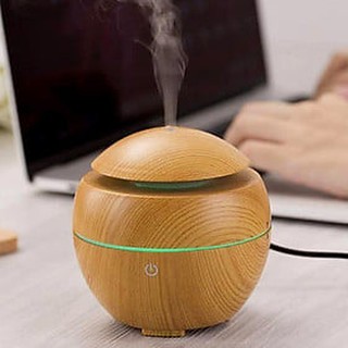 Máy xông tinh dầu màu gỗ mẫu tròn