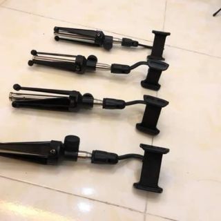 Chân kẹp điện thoại để bàn