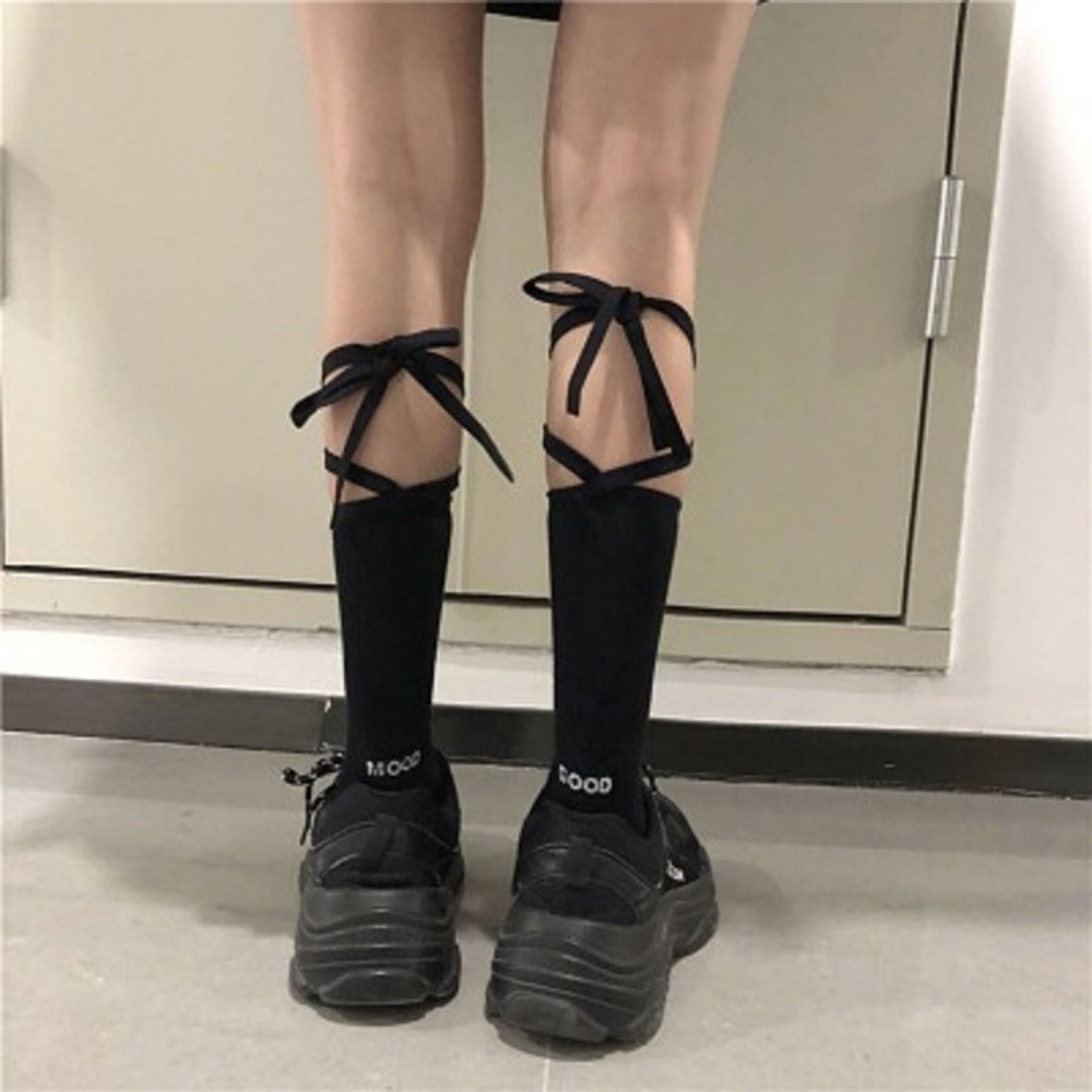 Vớ Cotton Lolita Nhật Bản Màu Trắng/Đen Có Dây Dài Thắt Nơ In Chữ Tốt Thời Trang Cho Nữ