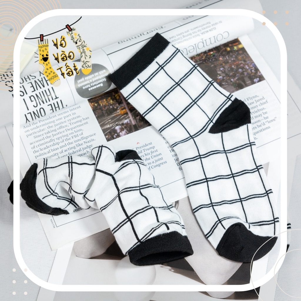 TẤT VỚ CỔ CAO NỮ HỌA TIẾT HOA TRẮNG ĐEN CỔ ĐIỂN