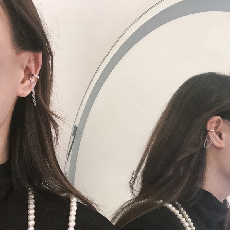 Bông tai titan vành móc tròn phối 2 xích không gỉ WE2105