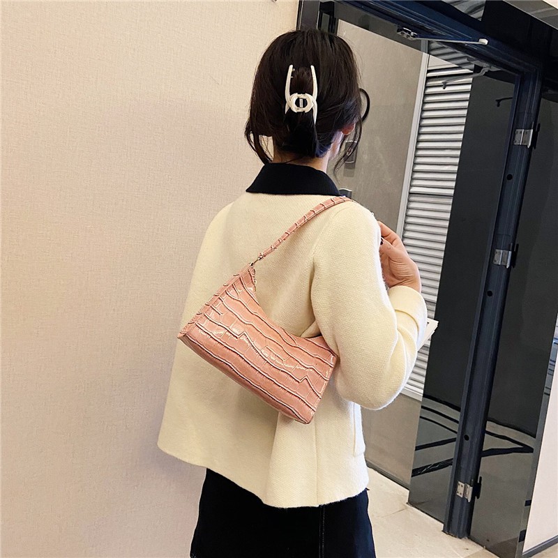 Túi kẹp nách túi xách nữ đeo vai đeo chéo da vân cá sấu sang trọng phong cách hàn quốc -TX009 | BigBuy360 - bigbuy360.vn