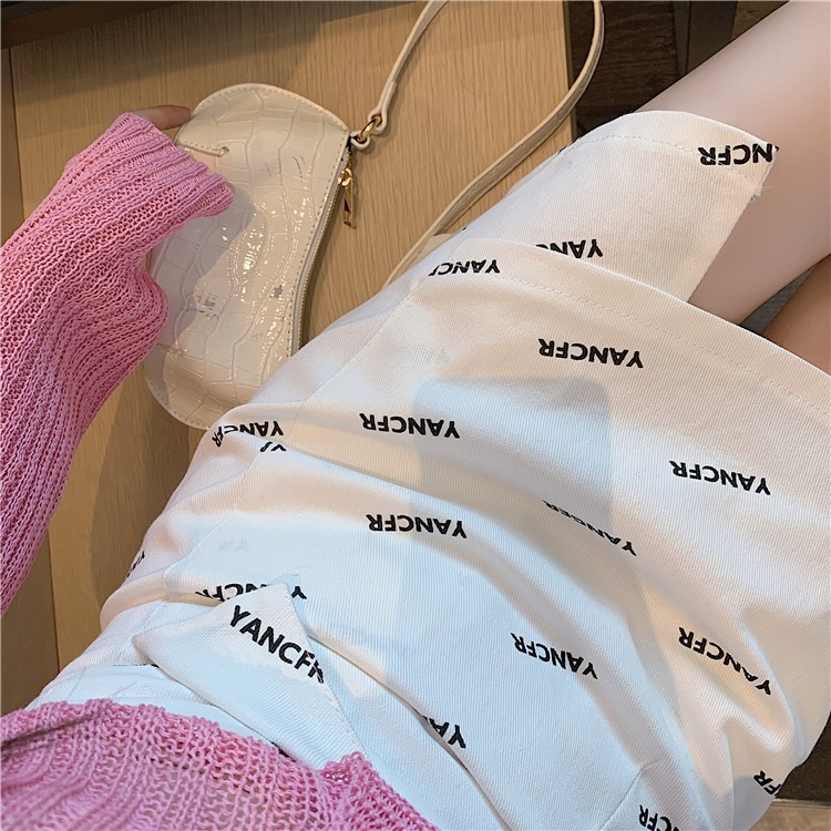 Chân váy eo cao in họa tiết chữ kiểu Hàn Quốc sành điệu cho nữ