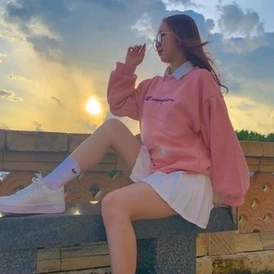 Áo nỉ cổ tròn Champion sweater T