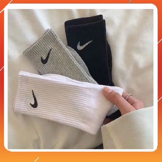 Tất vớ Nike, Das , Cham cổ cao nam nữ trắng đen dáng thể thao cao cấp