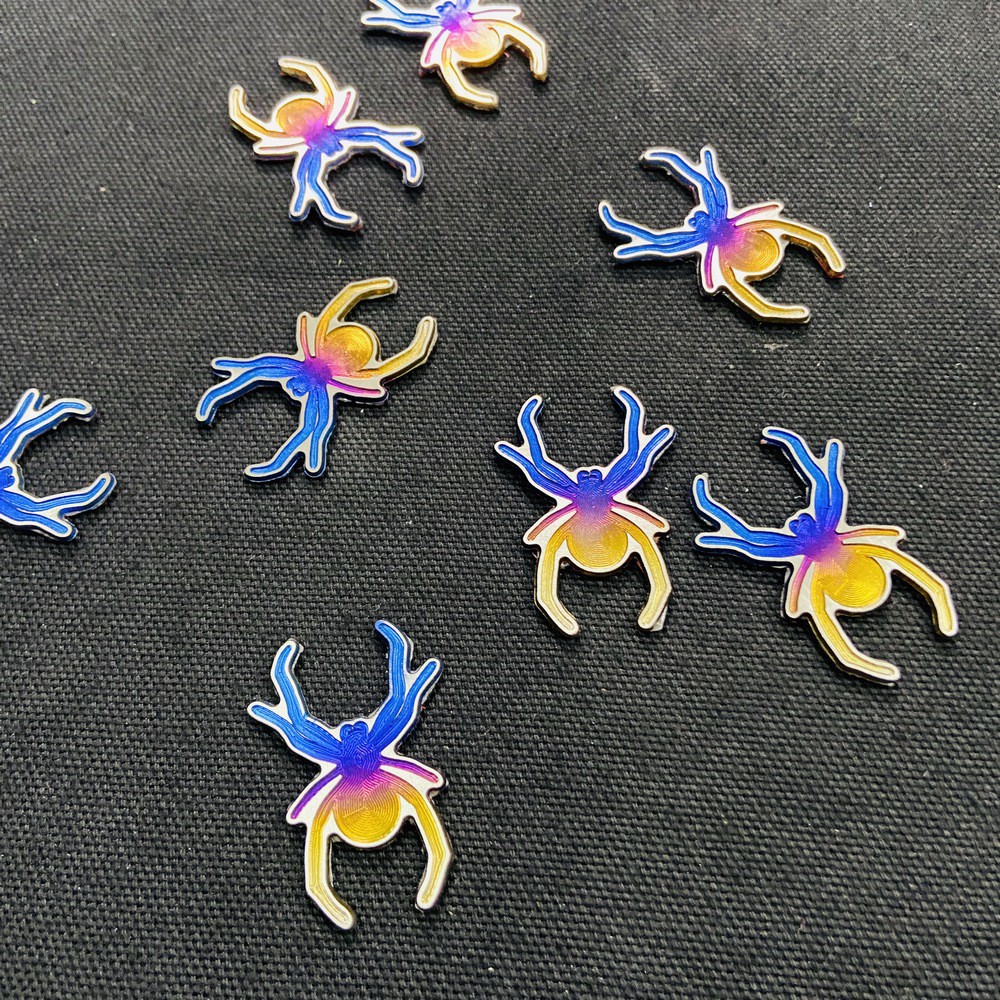 TEM TITANNIUM MẪU LOGO NHỆN TRANG TRÍ XE MÁY, NÓN BÁO HIỂM, ỐP LƯNG ĐIỆN THOAI CHẤT CHƠI