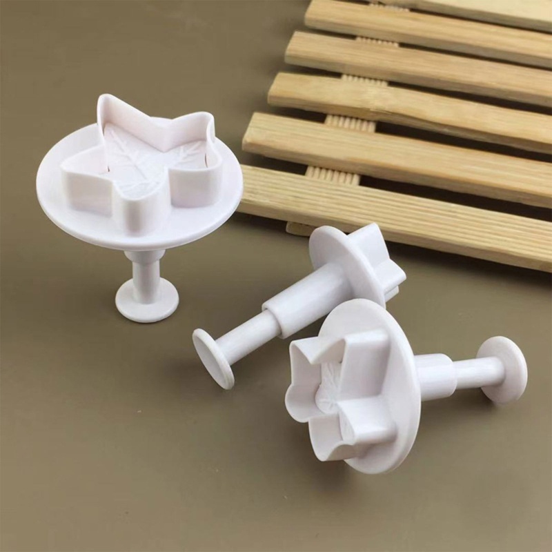 Set 3 Khuôn Cắt Bánh Quy Hình Lá Phong Độc Đáo Tiện Dụng