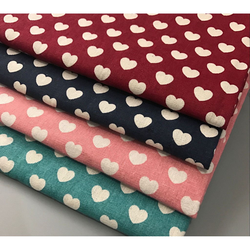 Vải linen họa tiết Trái tim trắng nền đỏ V-I06