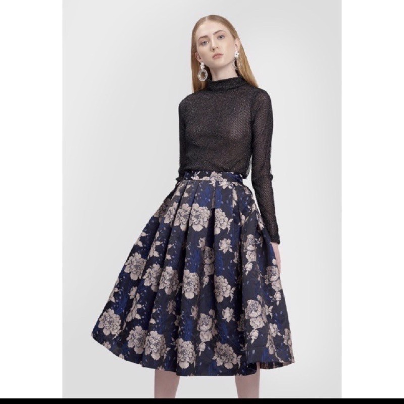 Pass chân váy Marc newtag