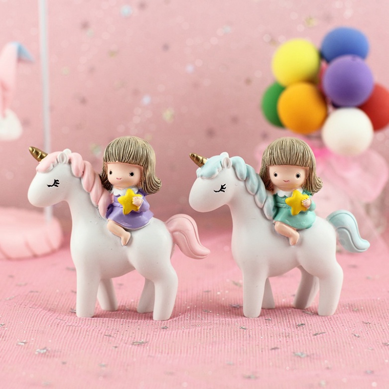 trang trí bánh kem sinh nhật [FREESHIP❤️] bé gái cưỡi ngựa dễ thương