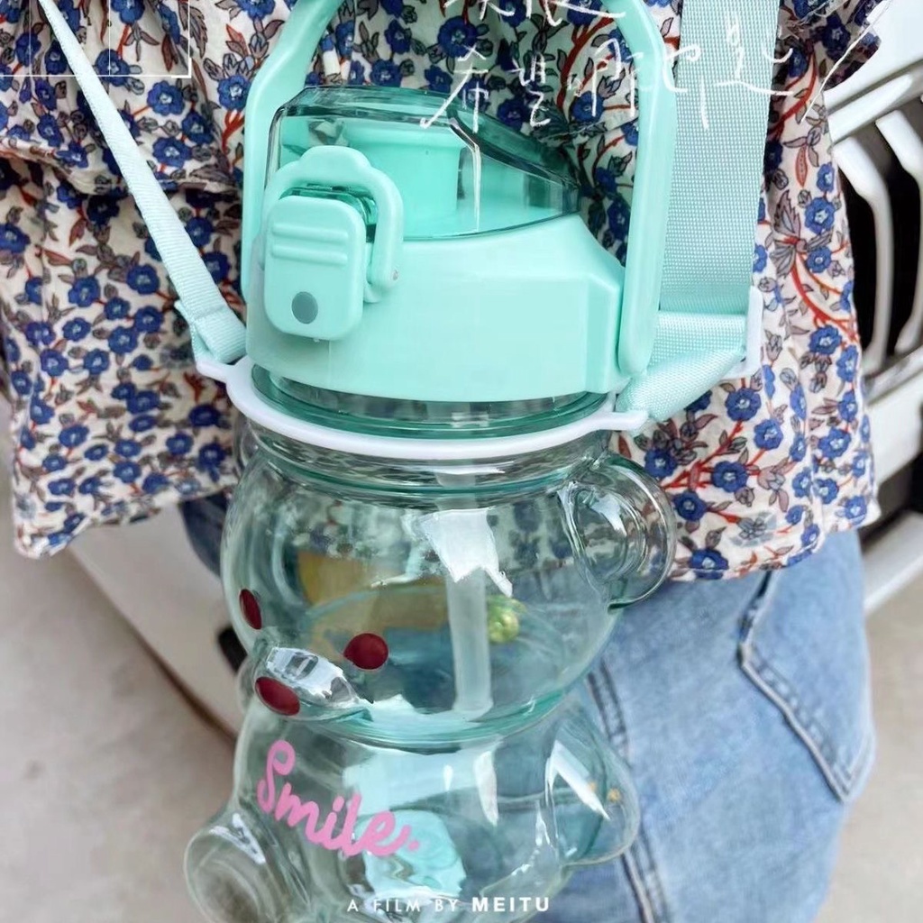 GG Bình Đựng Nước 1100ml Hình Gấu Dễ Thương Kèm Dây Đeo Trẻ Trung Năng Động - Dumi Shop