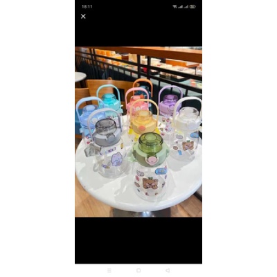 Bình đựng nước nhựa ống hút có dây 1300ml