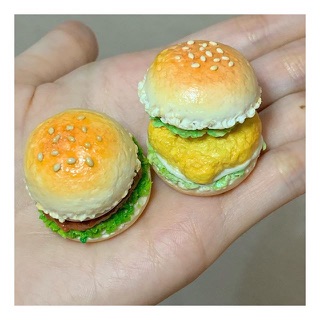 Bánh kẹp hamburger trang trí