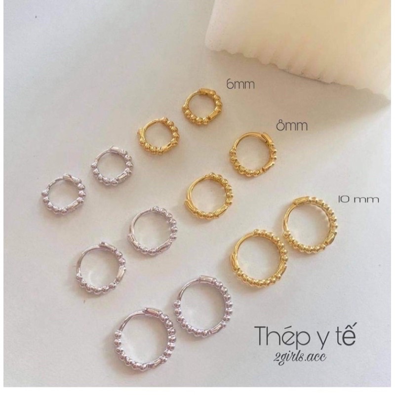 1 chiếc khuyên tai thép y tế tròn