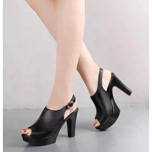 GIÀY BỐT SANDAL QUAI HỞ HẬU✨✨✨