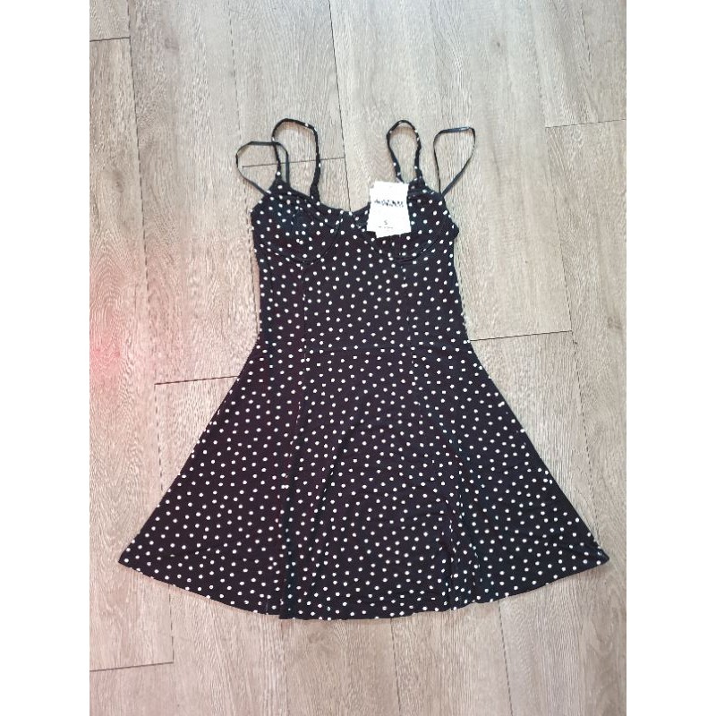 [Mã SKAMSALEP6 giảm 10% tối đa 100K đơn 150K] đầm thun cúp ngưc chấm bị hiệu F21 | BigBuy360 - bigbuy360.vn