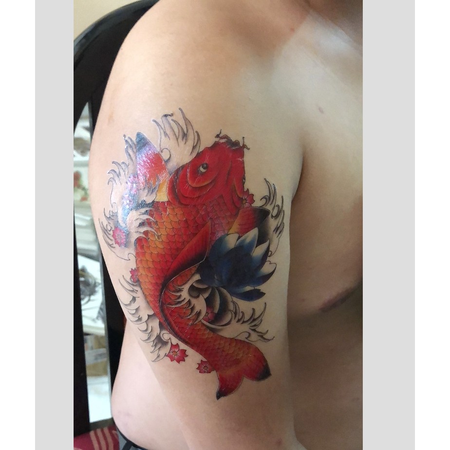 Combo 3 tấm hình xăm dán tattoo cao cấp 15X21cm CÁ CHÉP LƯỚT SÓNG CHỜ HÓA RỒNG (Tặng ngay 2 tấm khi mua từ 2 combo)