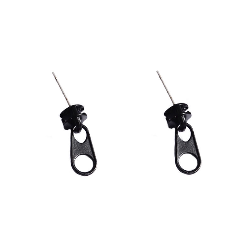 Khuyên tai hình khóa kéo phong cách thời trang cá tính