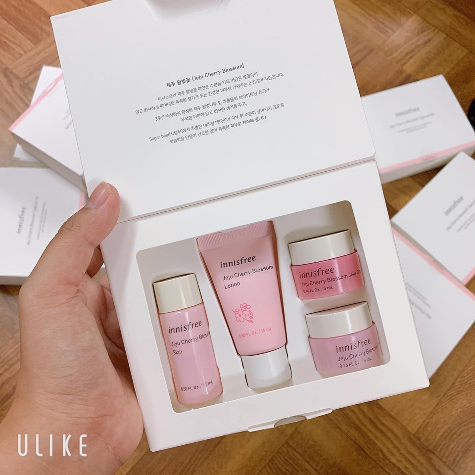 [Minisize] Bộ kit dưỡng ẩm và nâng tone da Innisfree Jeju Cherry Blossom Special Kit