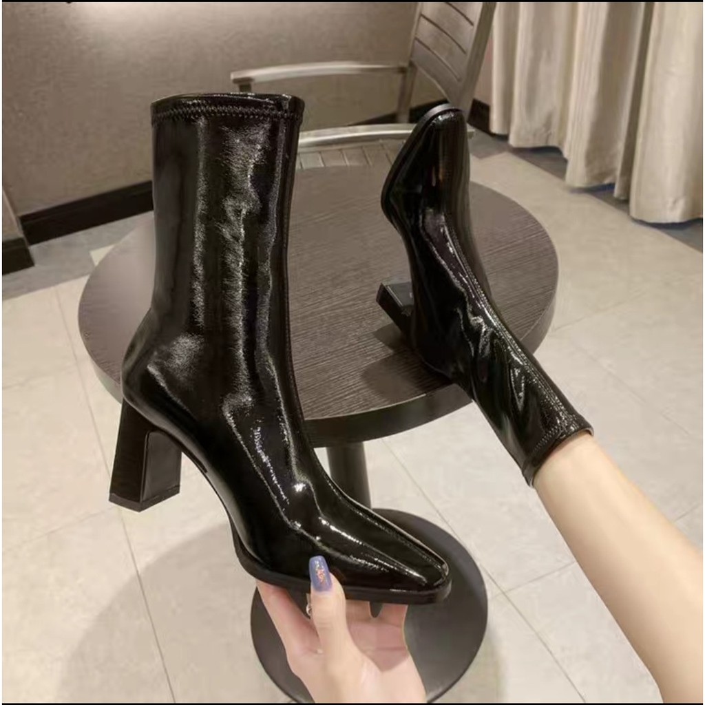 [Mã FASHIONGREEN15 giảm 10% tối đa 30k đơn từ 99k] ] giày boot dáng HQ cao cấp