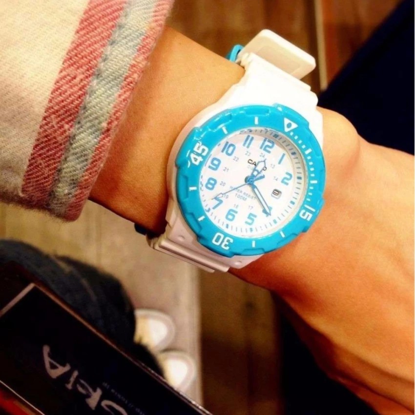 Đồng hồ nữ dây nhựa Casio chính hãng Anh Khuê LRW-200H-2BVDF