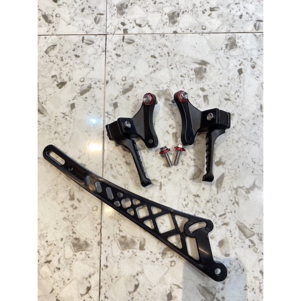 Bộ Gác Chân + Pát treo bô cnc mãlay dành cho ex150