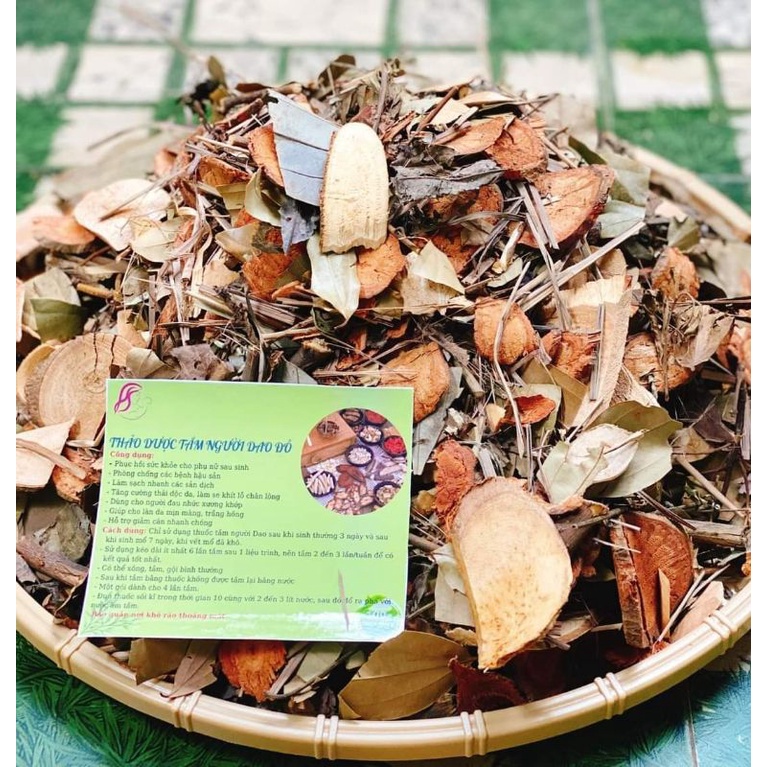 Lá tắm Dao đỏ sau sinh