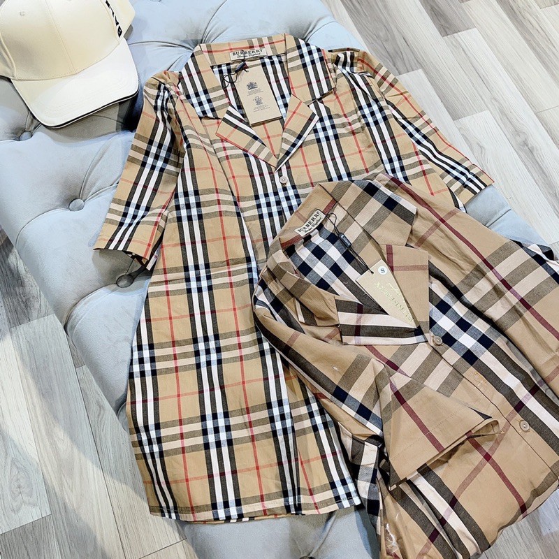 Áo Sơ Mi BURBERRY Cổ Vest ❤️