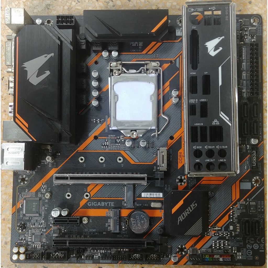 Main gigabyte B360 Aorus PRo