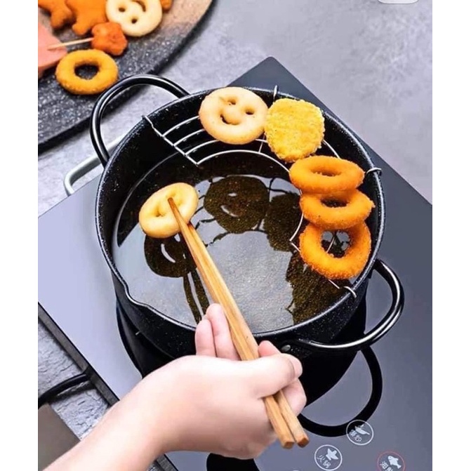 Nồi Chiên Lọc Dầu Xuất Nhật Tặng Kèm Gác Dầu Mỡ(sz 20cm)