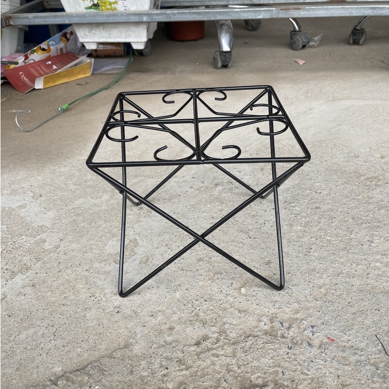 Kệ sắt vuông đặc sơn tĩnh điện kê đặt chậu hoa cây cảnh 22x19cm_Đôn sắt nâng kê chậu cây, đồ dùng phụ kiện