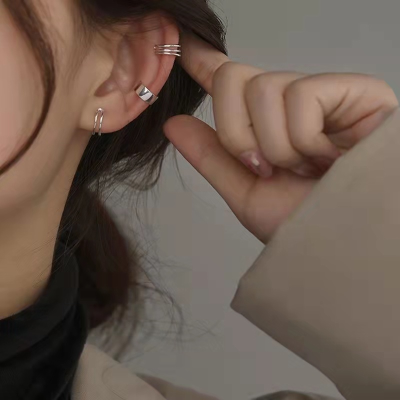 Bông tai kim loại hình bướm đính đá thời trang cho nữ