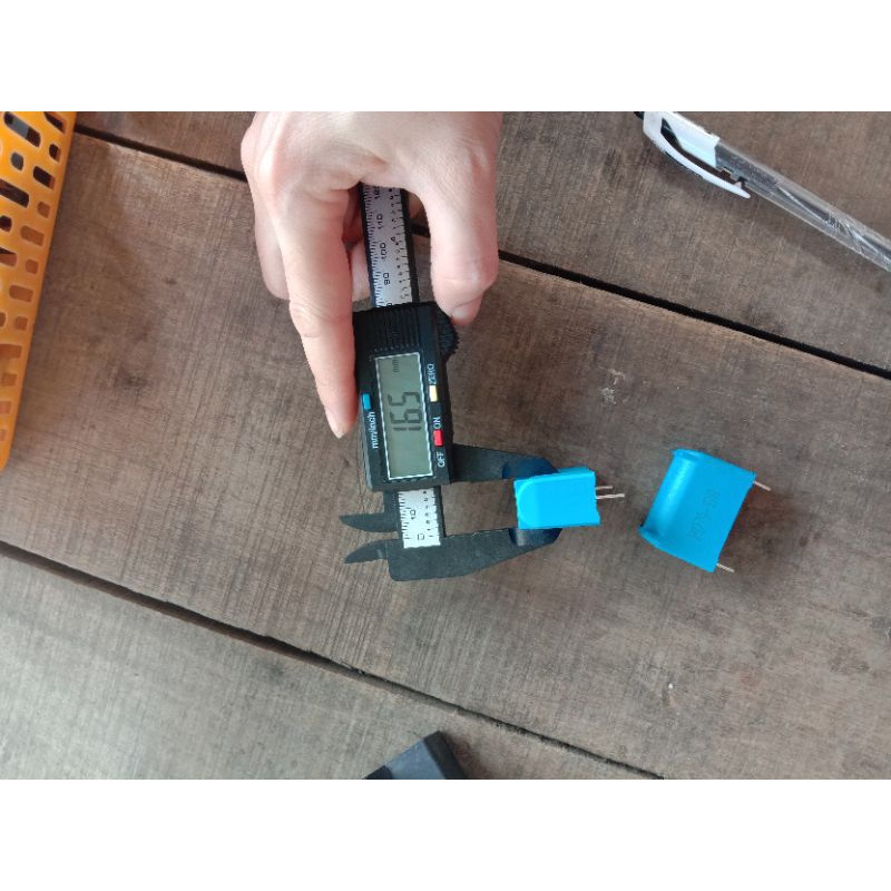 Tụ bếp điện từ 5uf 400V