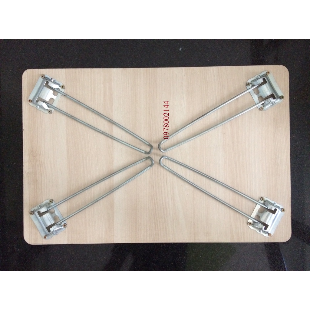 Bàn gấp gọn học sinh vân gỗ Cao cấp 40x60cm