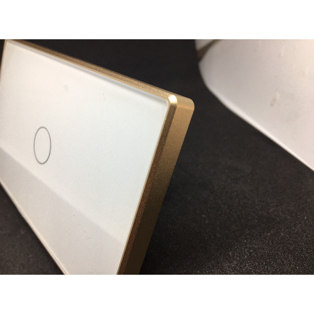 Công tắc thông minh Wifi Tuya hình chữ nhật, viền nhôm vàng, điều khiển qua điện thoại Smartlife/TuyaSmart