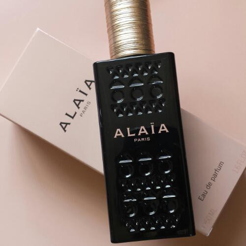 /Backto9☺'s/ Nước hoa dùng thử Alaia Paris Eau De Parfum ♡