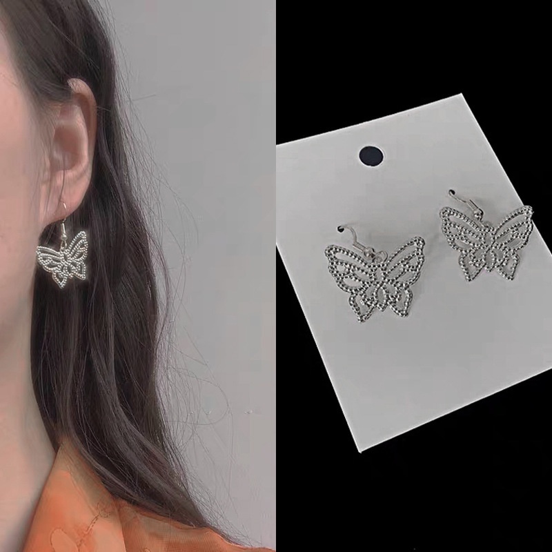Khuyên Tai Hình Bướm Rỗng Đơn Giản Ngọt Ngào Thời Trang Phong Cách Hàn Quốc Cho Nữ