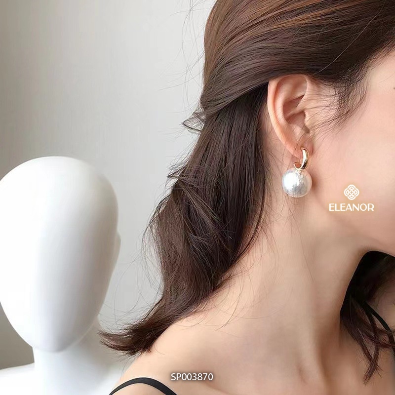 Bông tai nữ ngọc trai nhân tạo Eleanor Accessories viền cong gắn hạt châu phụ kiện trang sức sang trọng