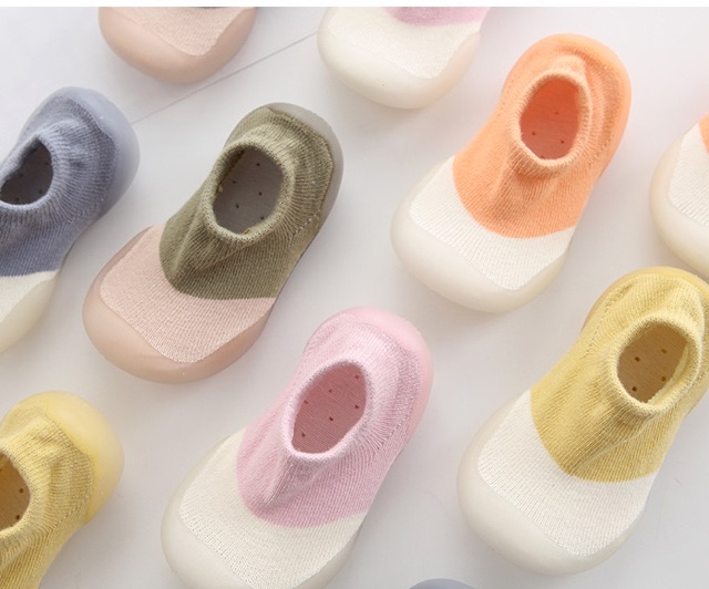 Giày bún len 2 màu cho bé đế mềm chống trơn trượt cho bé tập đi mẫu hot 2021