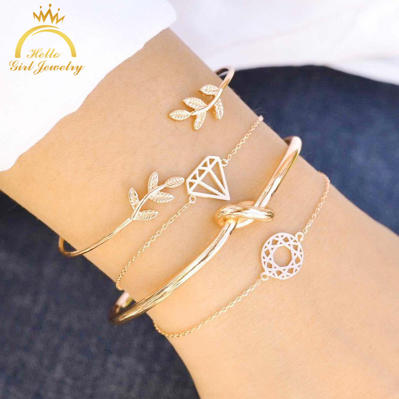 Set 4 Vòng Tay Mạ Vàng Kiểu Dáng Thời Trang Cá Tính