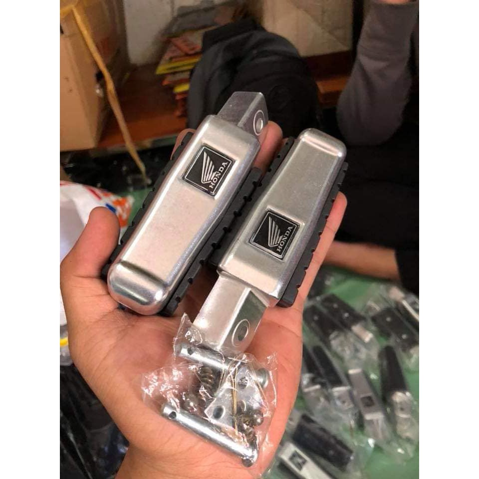 Gác Chân Sau Bọc Cao Su Honda