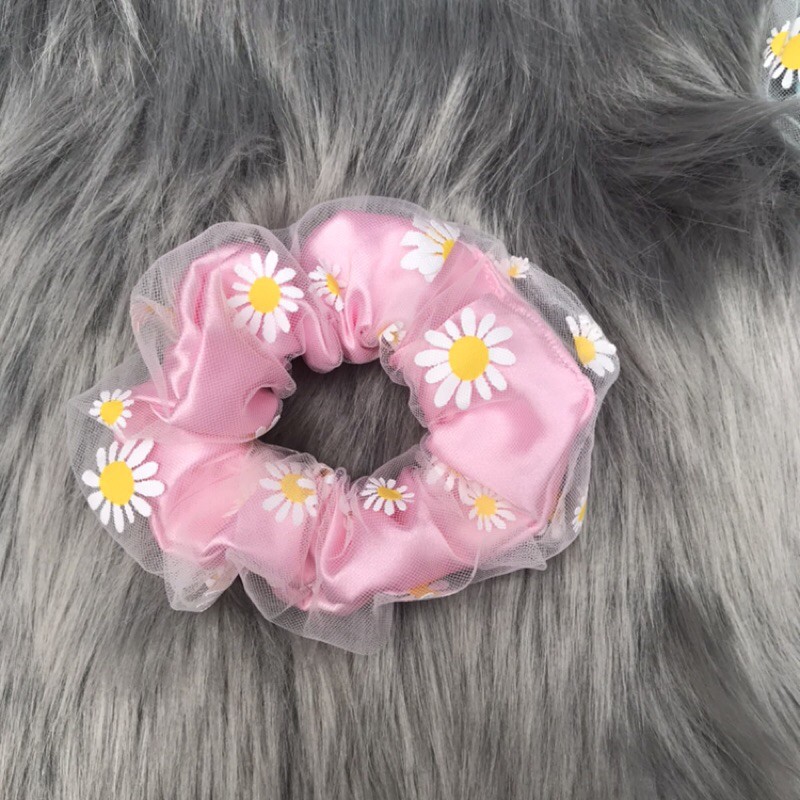 - Dây buộc tóc SCRUNCHIES hoa cúc 2 lớp