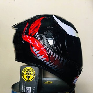 Nón Fullface Roc m138B màu đen bóng, lên Tem VENOM mới nhất 2019, kèm túi đựng nón