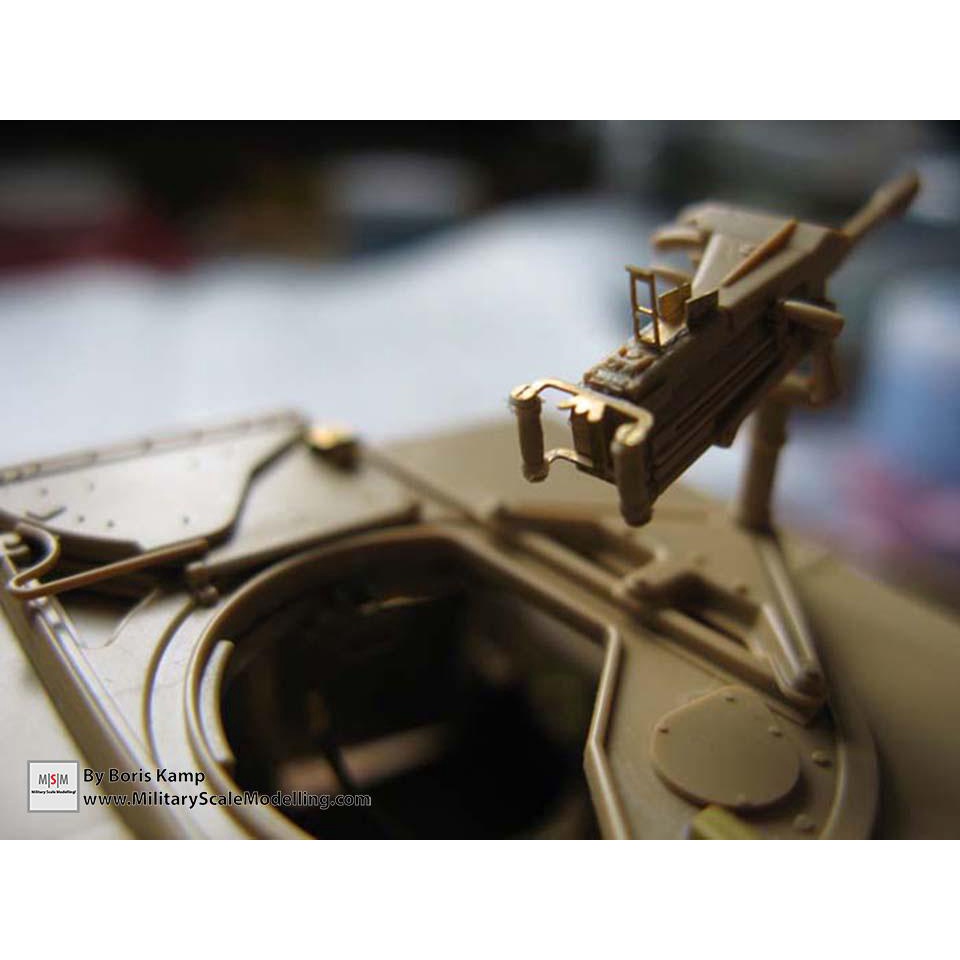 Mô hình xe quân sự bọc thép 1/35 SCALE U.S. M1025 Humvee Armament Carrier 35263 Tamiya - GDC